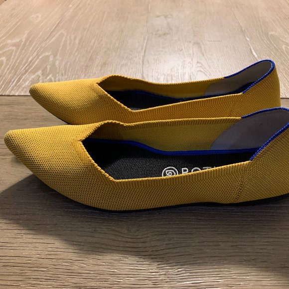 yellow flats size 11